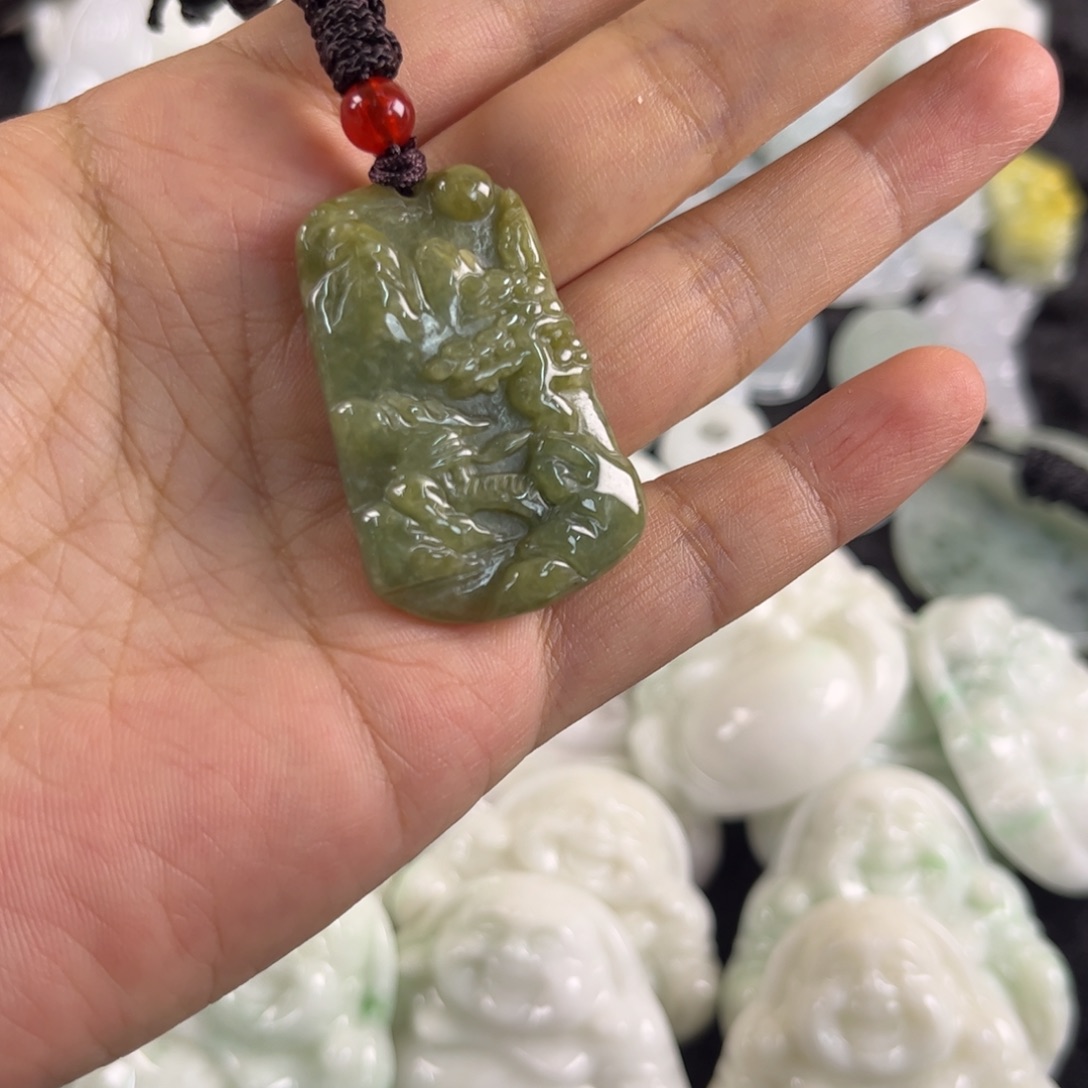 吊坠(不含链)未镶嵌翡翠