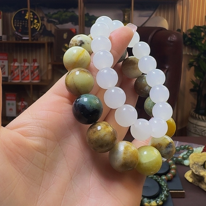 蛇纹石玉手串未镶嵌