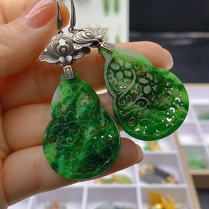 口***眷翡翠未镶嵌耳饰翡翠