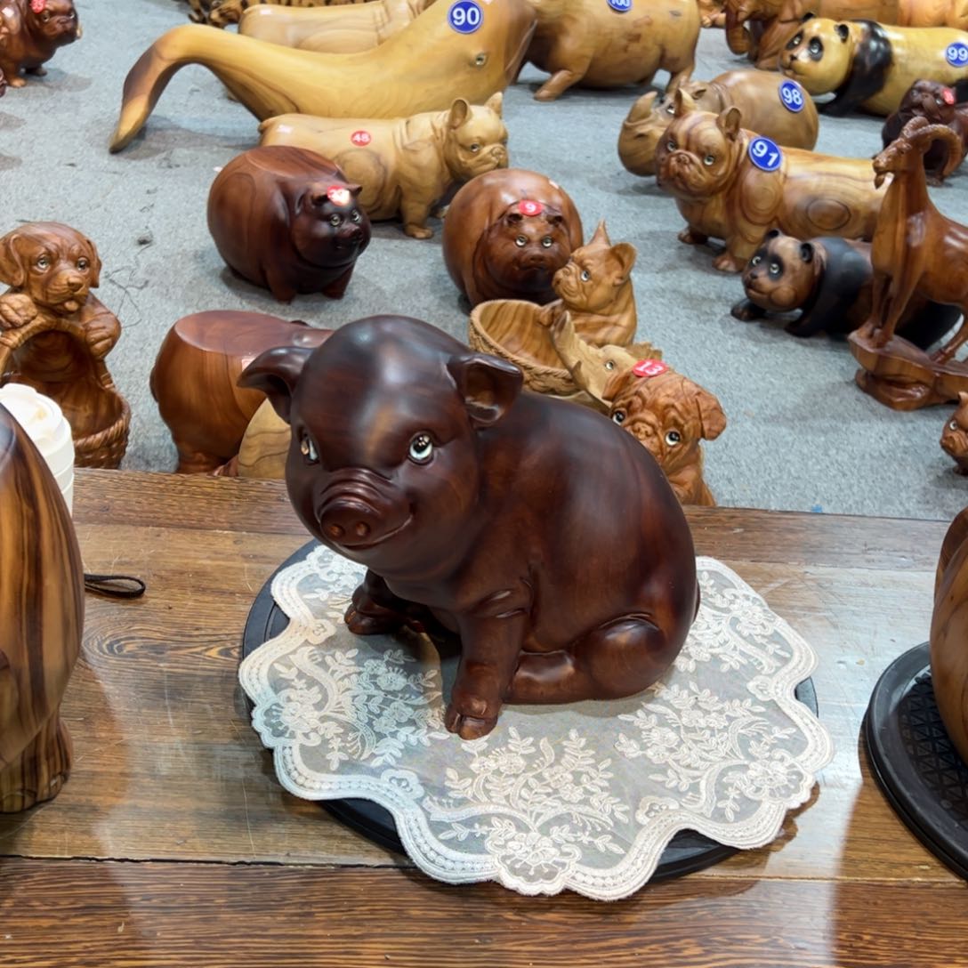 香樟木怪**.小猪猪摆件