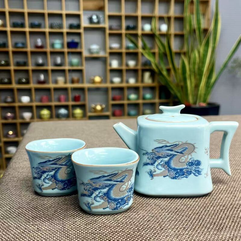 龙纹一壶两杯235龙纹一壶两杯235