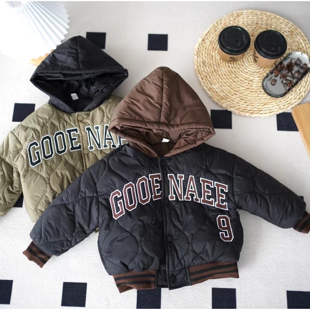 男宝秋冬韩版刺绣字母撞色连帽加厚棒球服SQ1409 