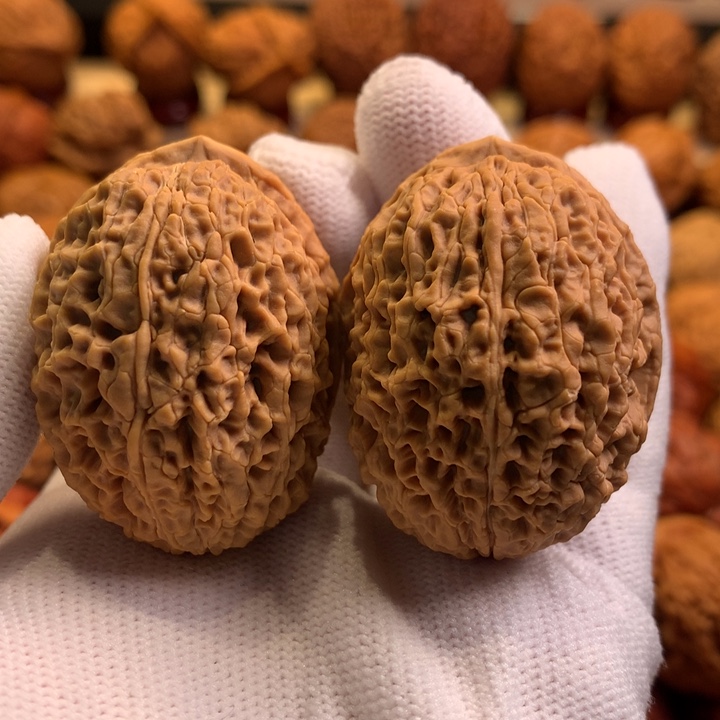 文玩核桃吊坠28哦哦哦哦