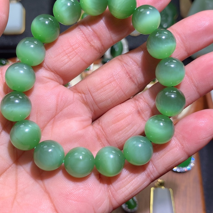 和田玉手串未镶嵌浮*