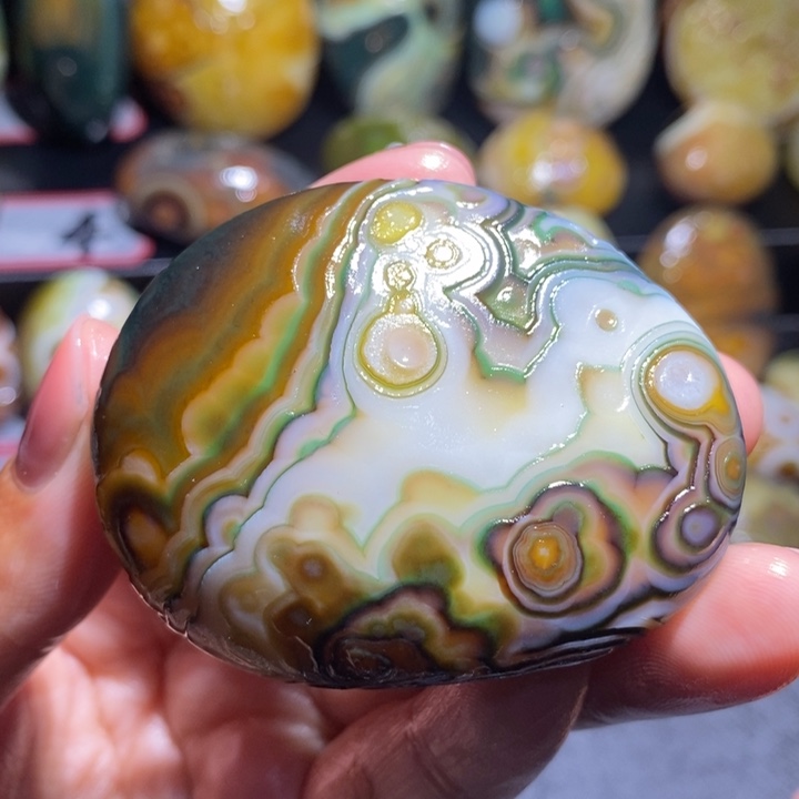 未镶嵌玛瑙/玉髓珠宝奇石