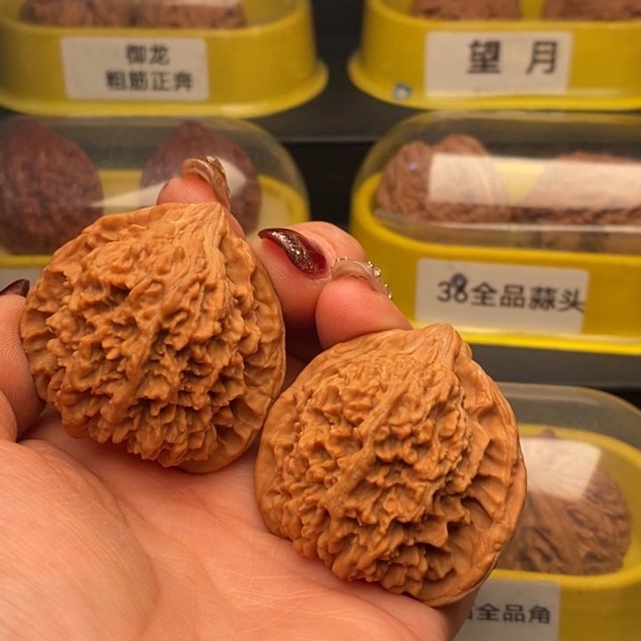 莲*满天星文玩核桃把件