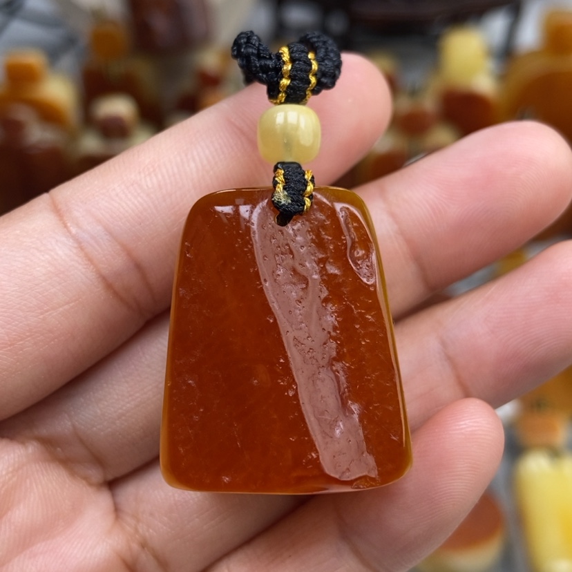 【闪购商品】琥珀颈饰未镶嵌