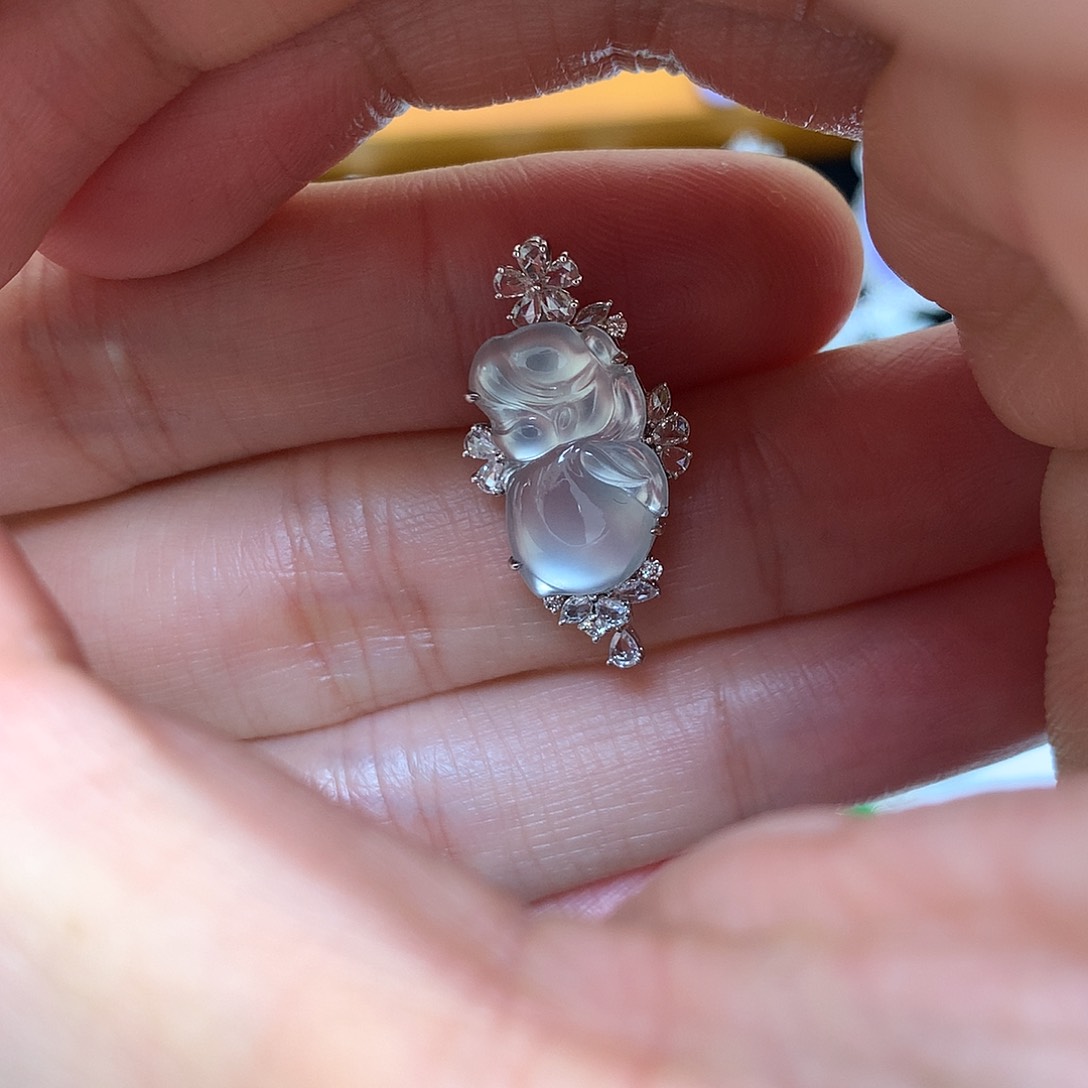 翡翠吊坠(不含链)18K金镶嵌