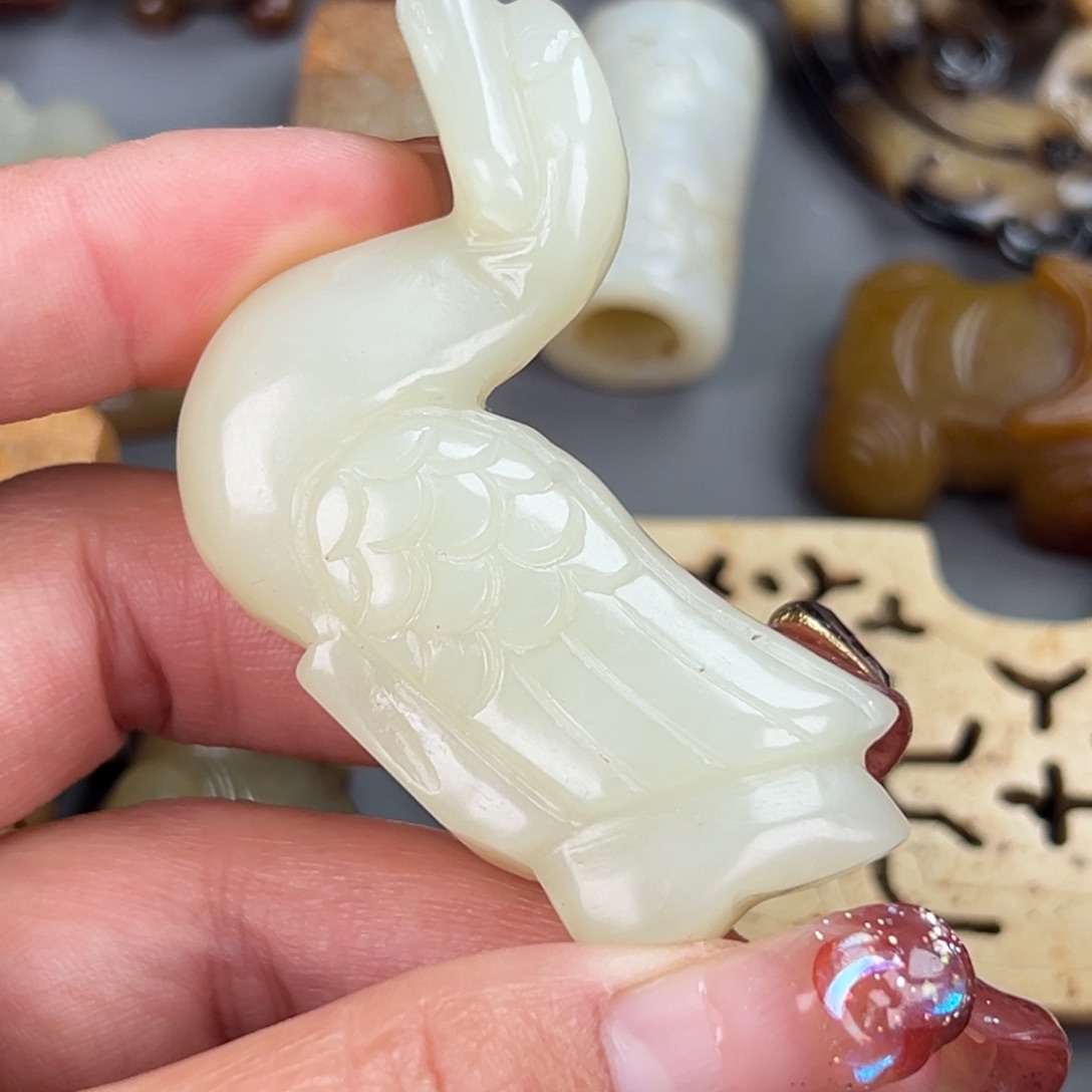 和田玉颈饰未镶嵌