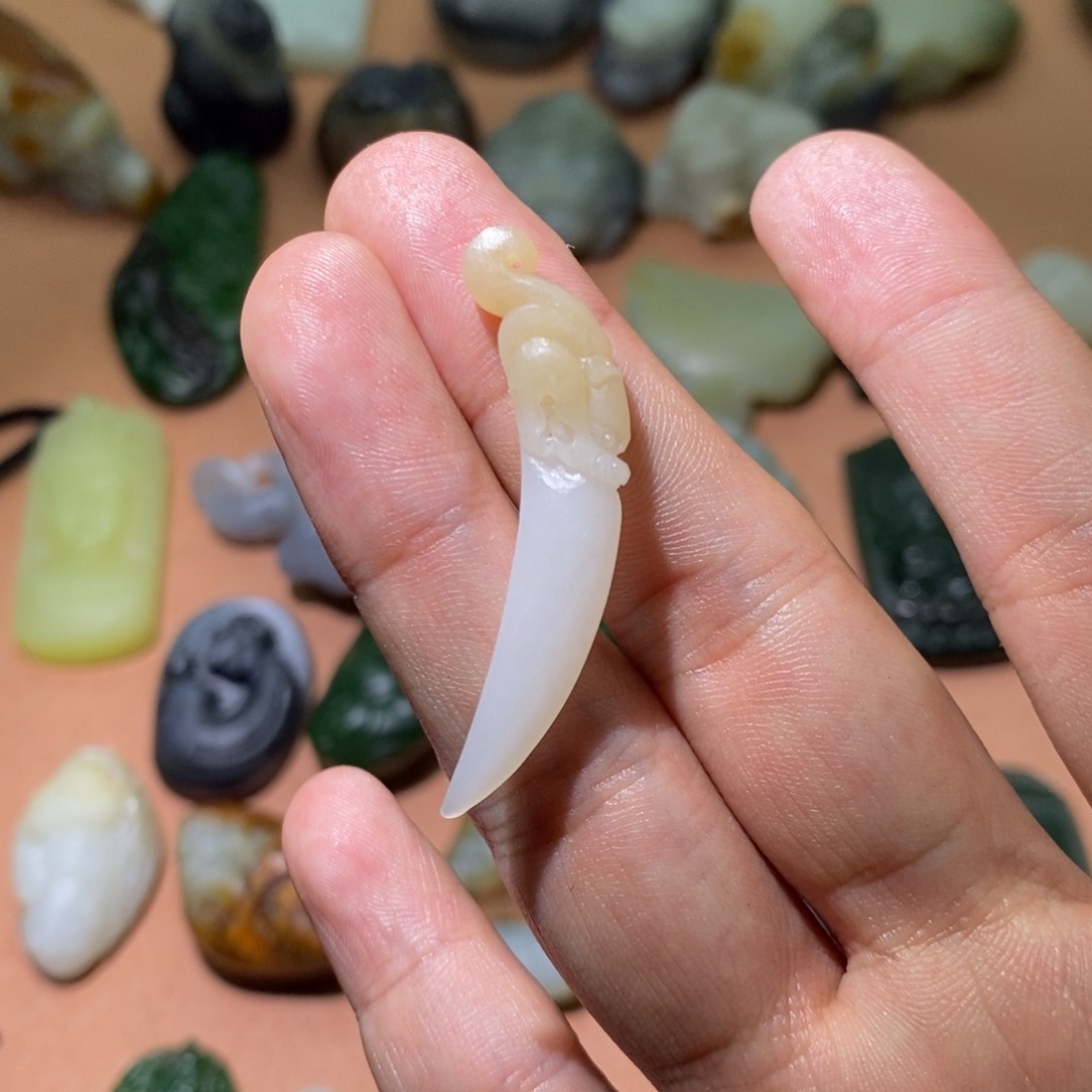 未镶嵌和田玉挂件