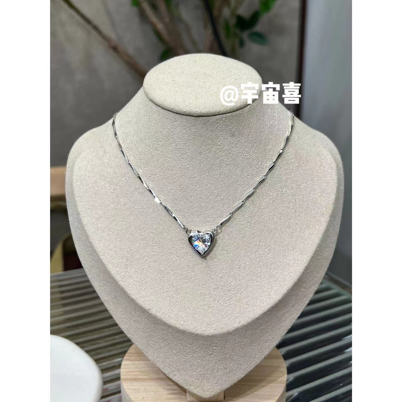 铜合金项链 H2-060【爆闪爱心银色极简锆石项链】银色