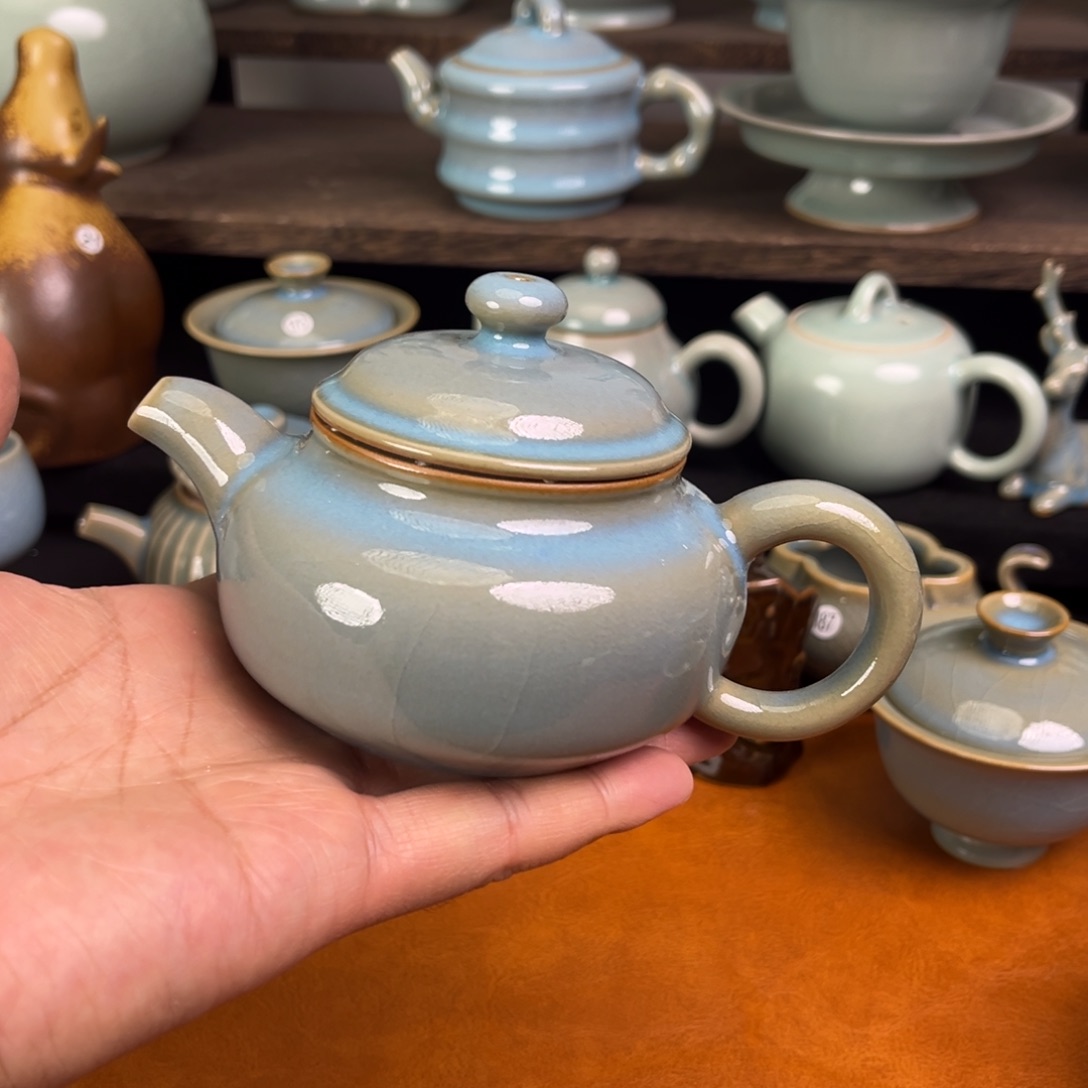 【闪购商品】仿古壶汝瓷天蓝釉