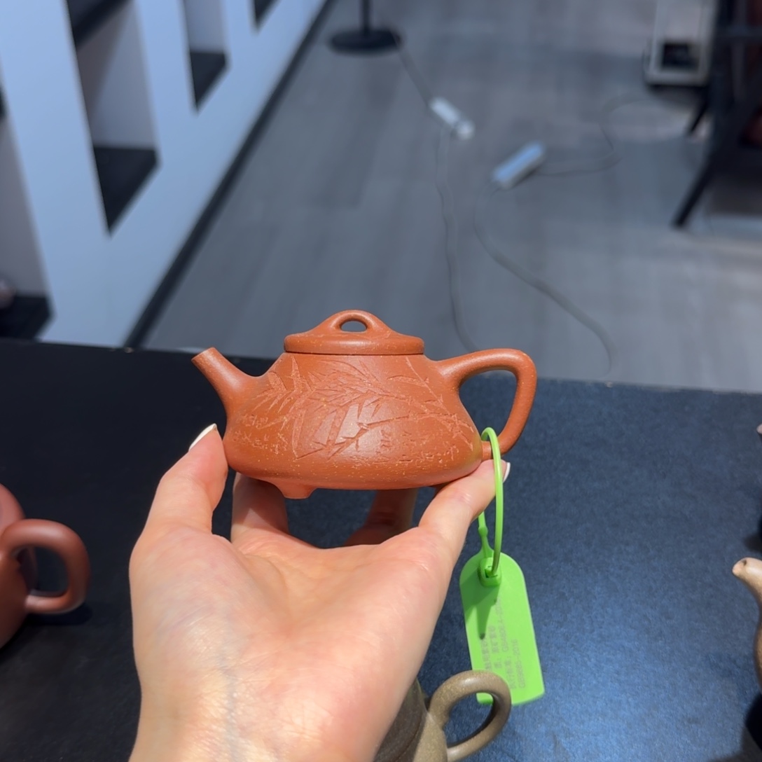 茶壶朱泥续****す呃呃呃额额的