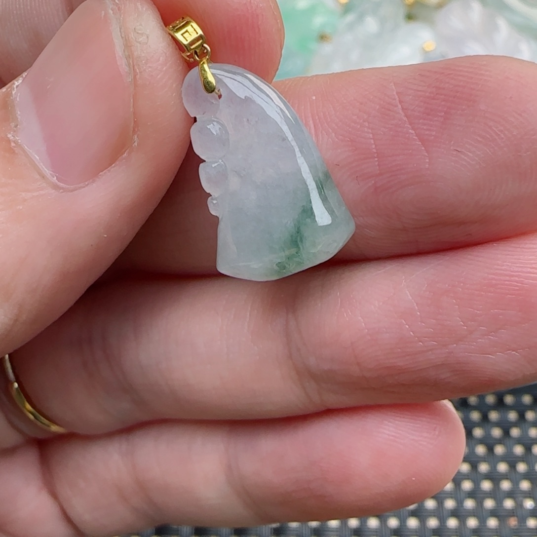 【闪购商品】翡翠颈饰18K金镶嵌莲蓬