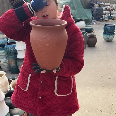 口21高27瑕疵盆子。