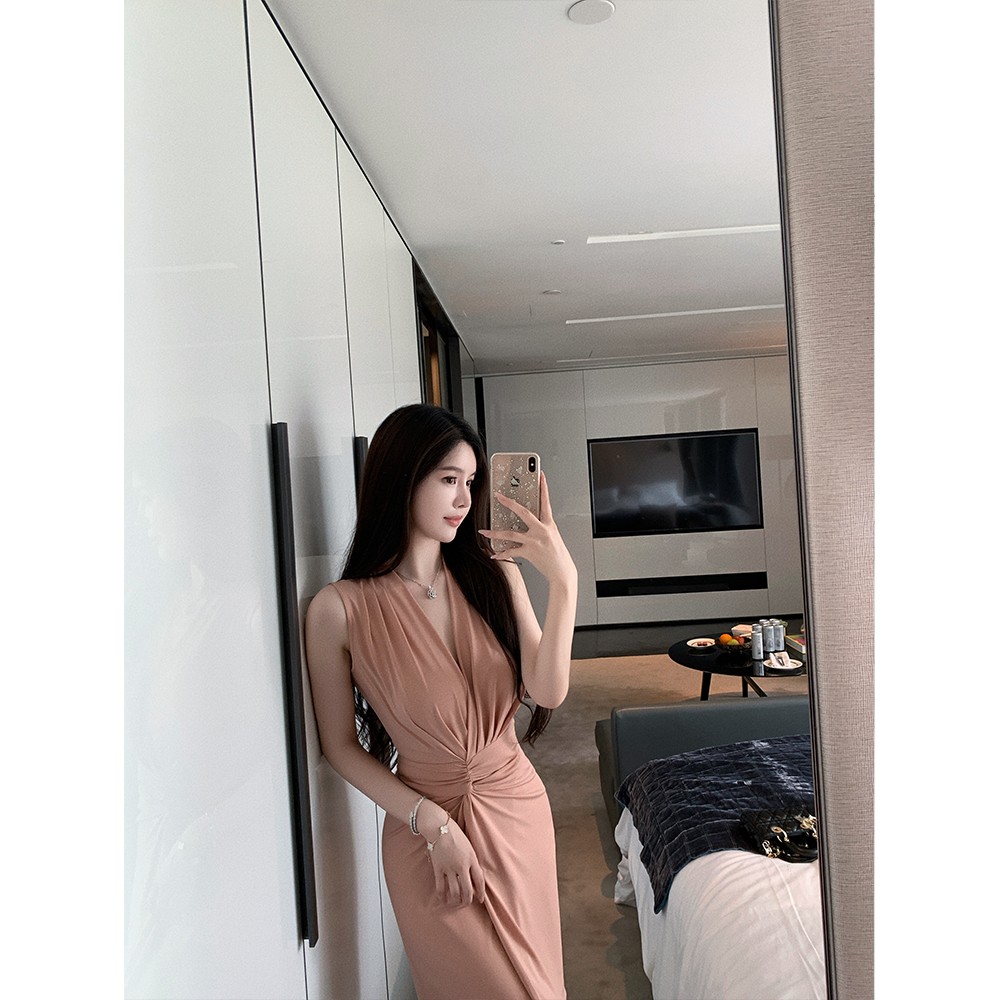 THE SWAN司凰轻奢 Daily life 轻通勤修身包臀无袖收腰针织连衣裙