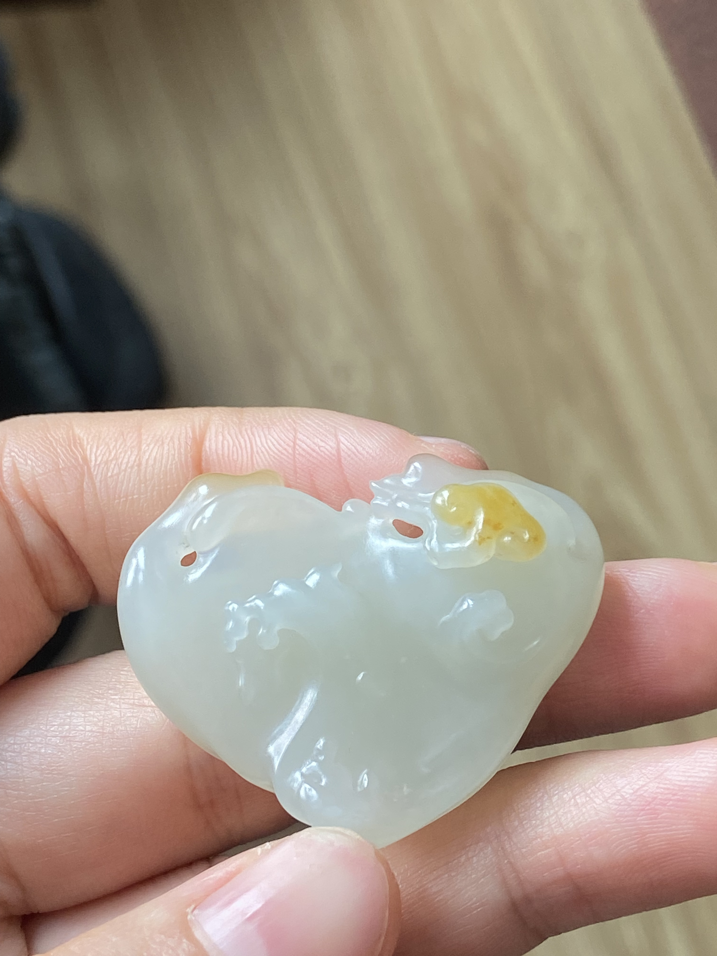 和田玉精品颈饰吊坠