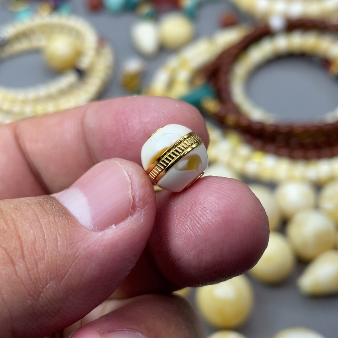 琥珀珠宝奇石未镶嵌115