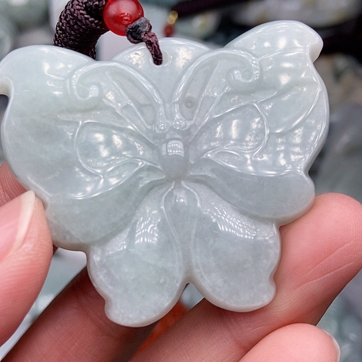 颈饰未镶嵌翡翠w