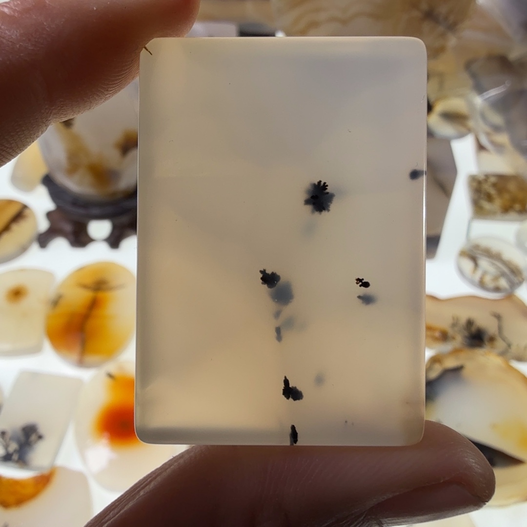 玛瑙/玉髓未镶嵌珠宝半成品