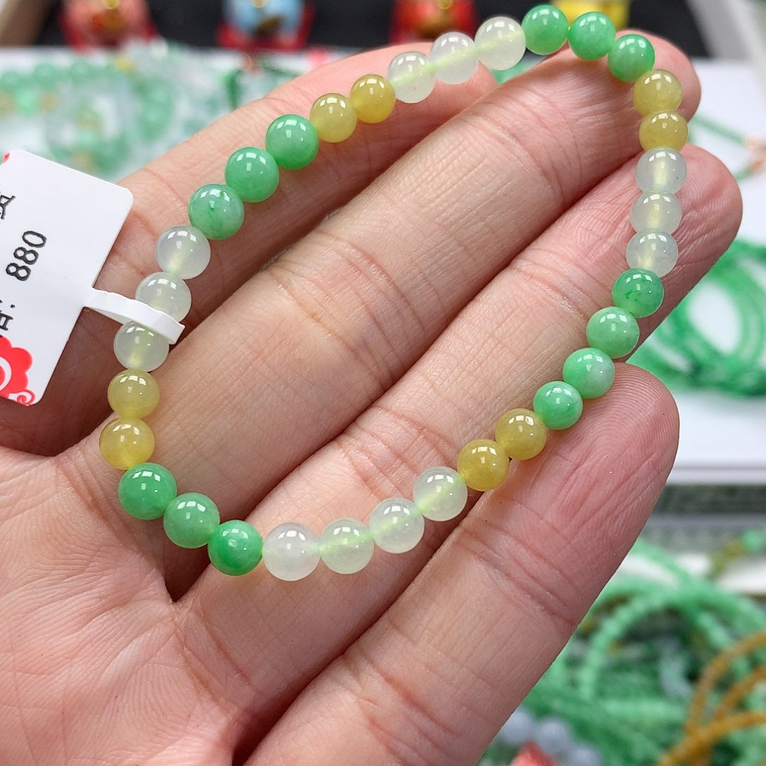 翡翠手链未镶嵌翡翠