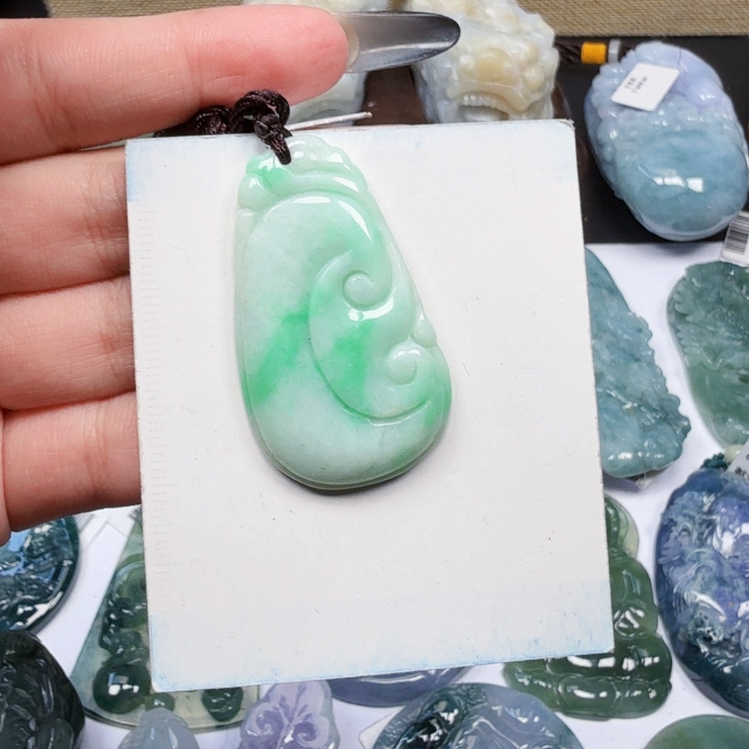 翡翠未镶嵌挂件翡翠