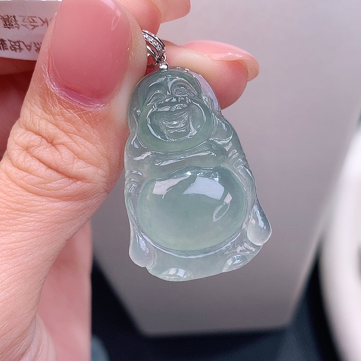 颈饰18K金镶嵌翡翠冰晴底站佛