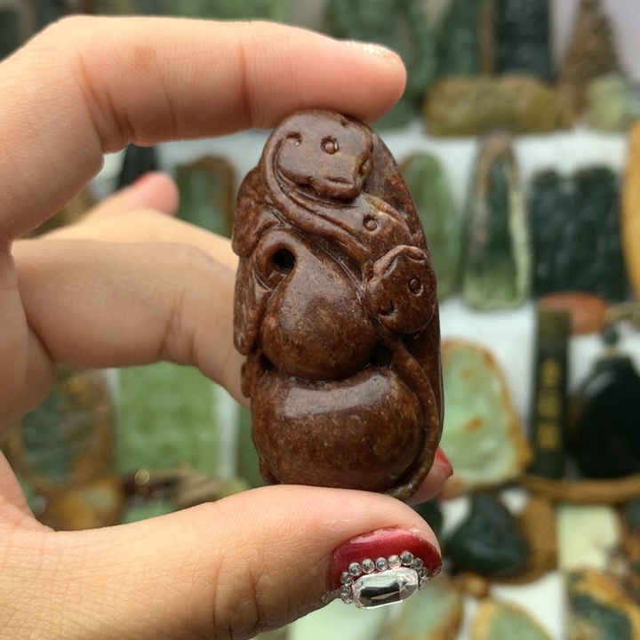 岫岩河磨玉（透闪石质玉）挂件未镶嵌