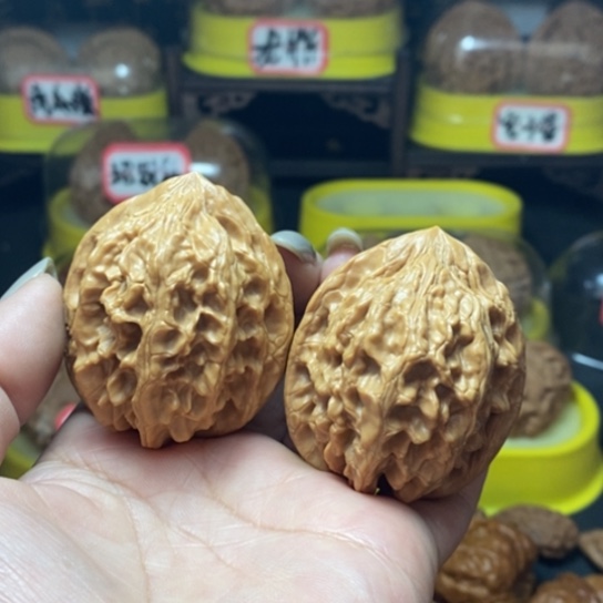 文玩核桃把件子*大沽石