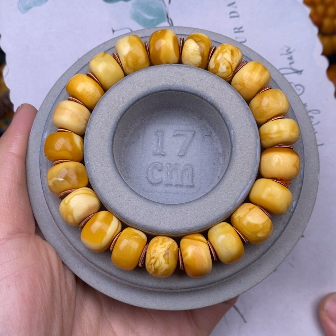 蜜蜡裸石未镶嵌蜜蜡