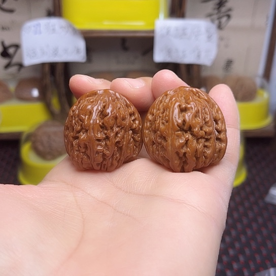 文玩核桃吊坠四座楼