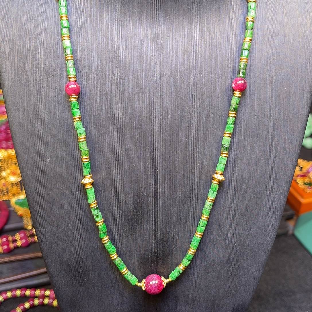 红宝石项链未镶嵌