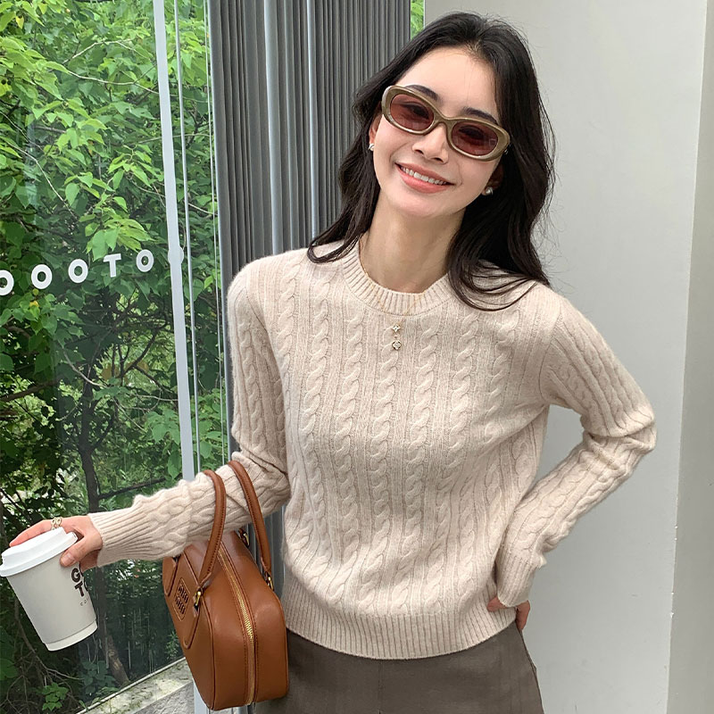 鄂尔多斯市新款羊绒衫女秋冬圆领套头针织毛衣韩版宽松显瘦羊毛衫
