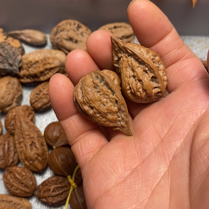 吊坠文玩核桃不错