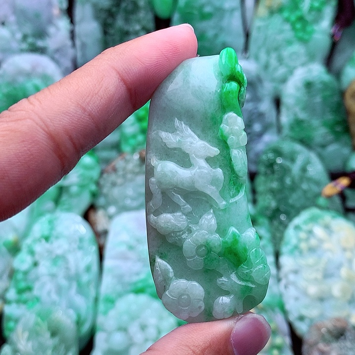 翡翠吊坠(不含链)未镶嵌
