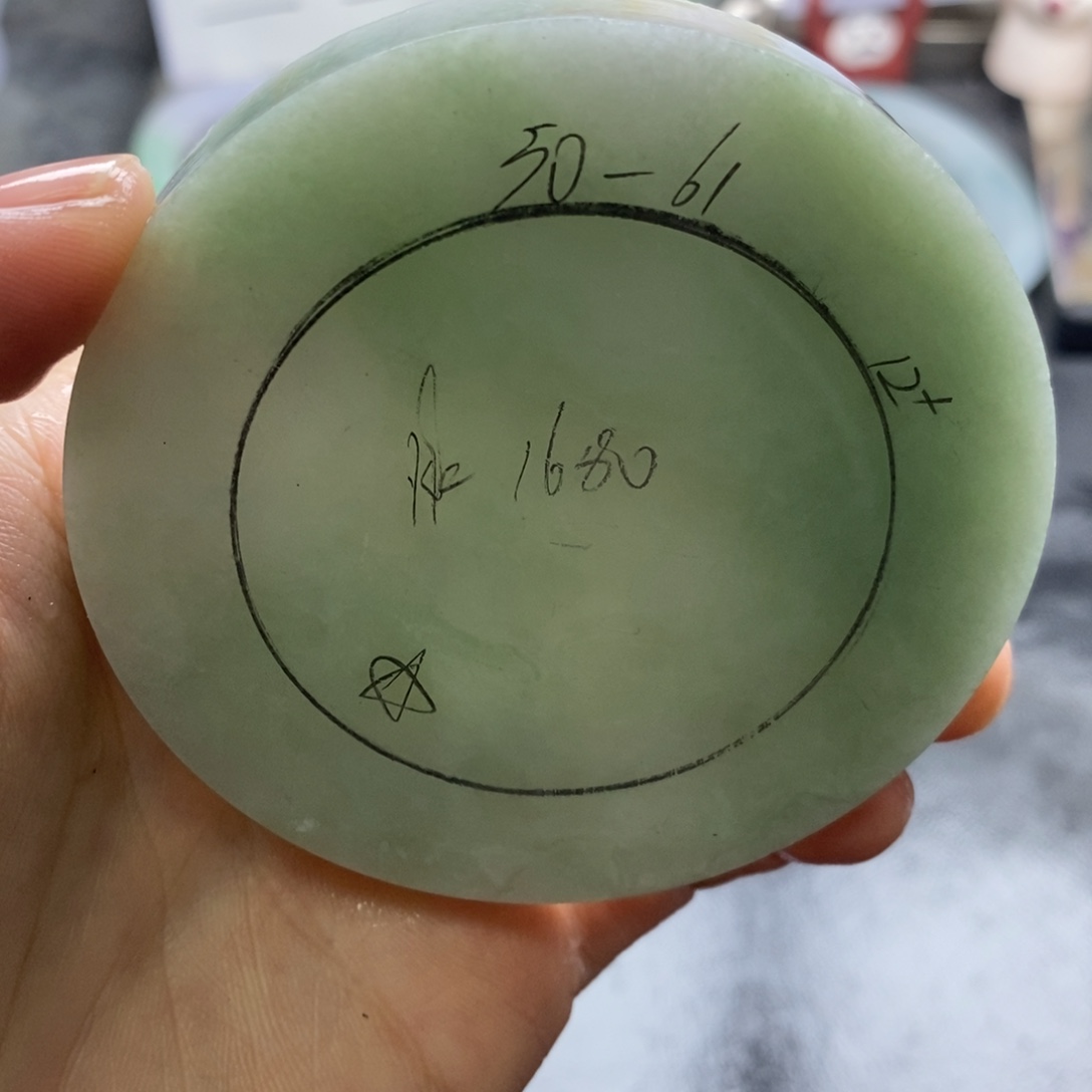 定制翡翠未镶嵌翡翠手镯