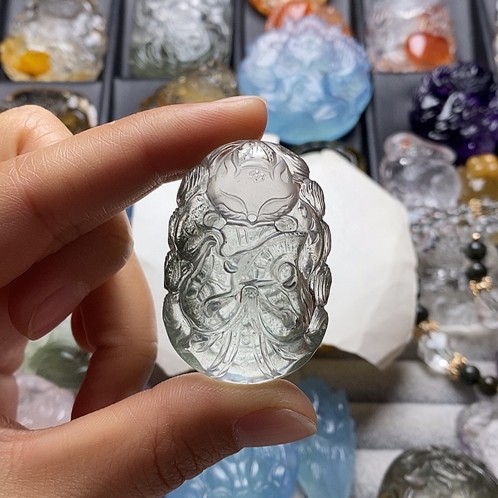 未镶嵌水晶颈饰水晶吊坠