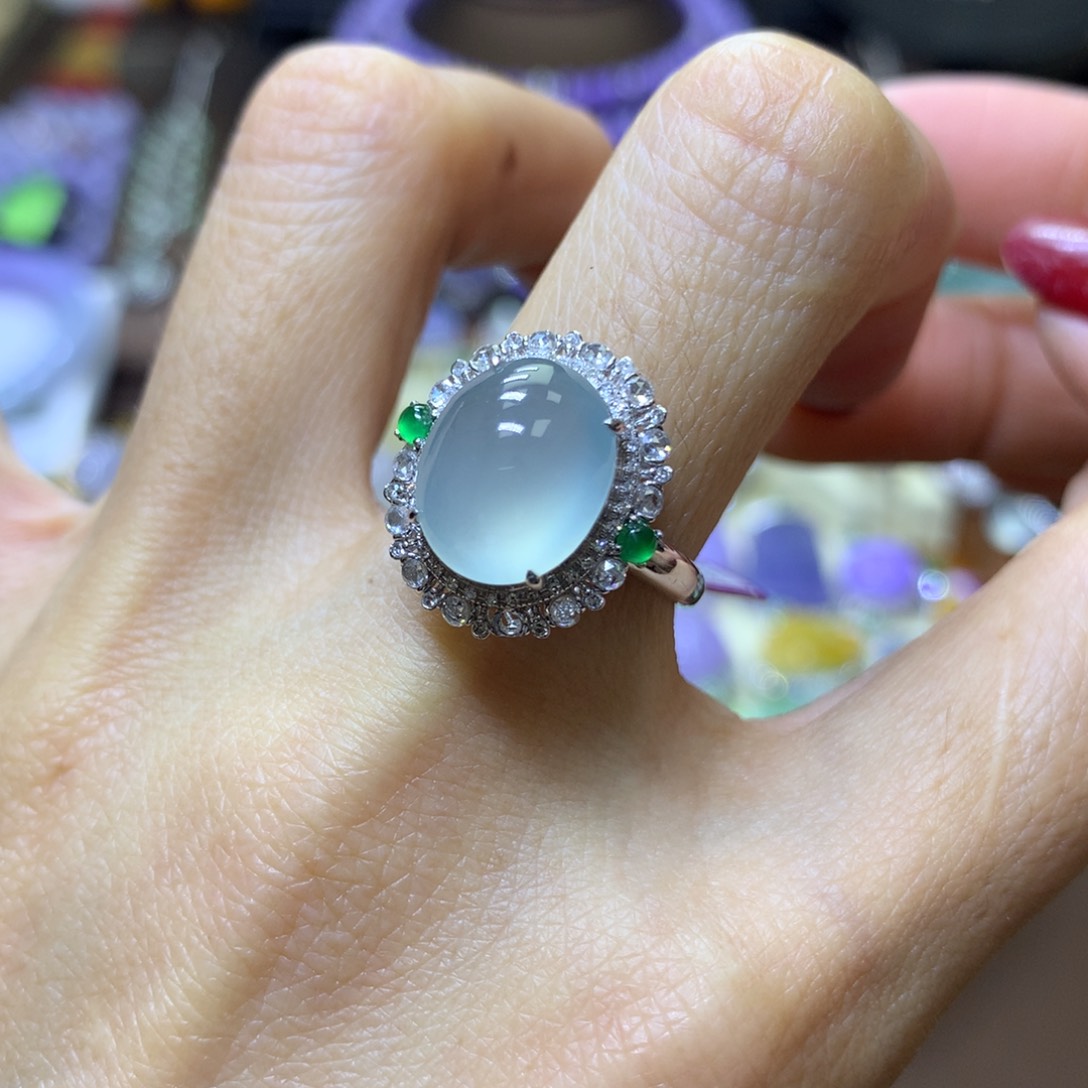 【闪购商品】翡翠颈饰18K金镶嵌翡翠