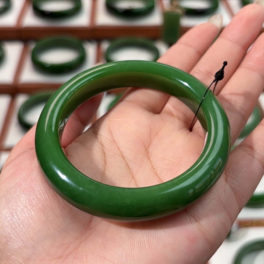 和田玉未镶嵌手镯5657