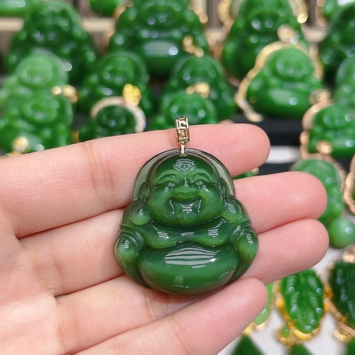 和田玉（碧玉）颈饰18K金镶嵌