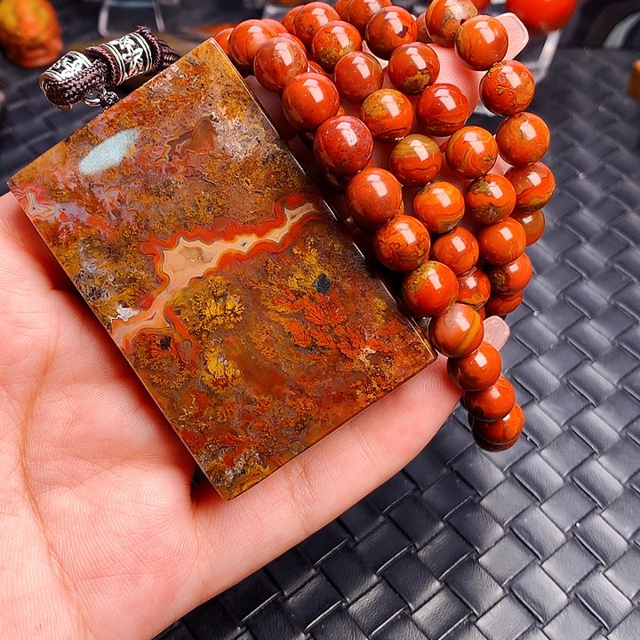 玛瑙/玉髓颈饰未镶嵌金****生