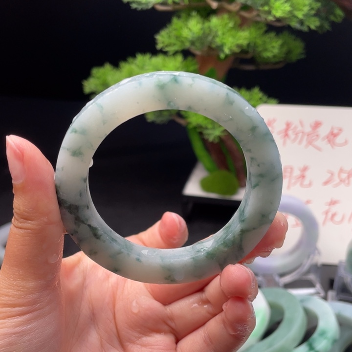 定制翡翠翡翠手镯未镶嵌