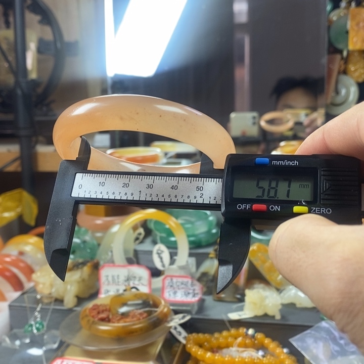 石英质玉（黄龙玉）合金手镯