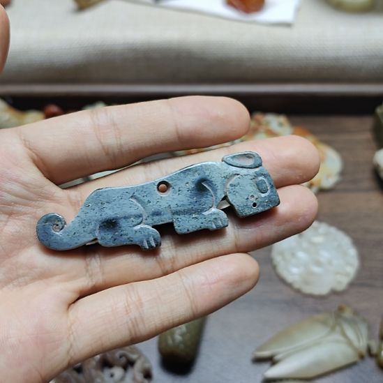 和田玉未镶嵌挂件