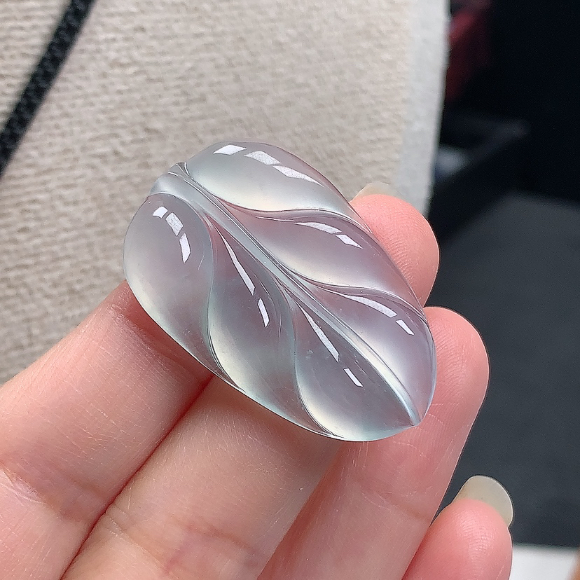 缅甸天然翡翠A货翡翠玉石老坑冰种大叶子吊坠35.6*23.0*5.1mm