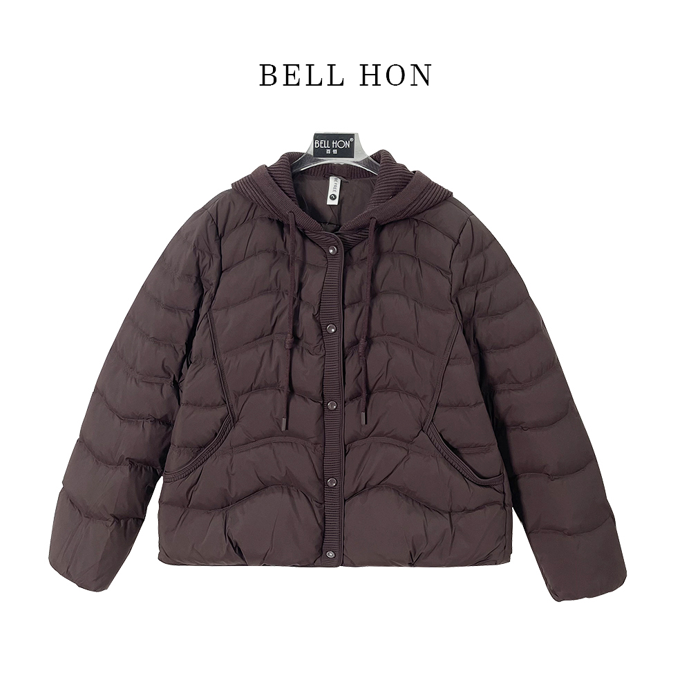 新款长袖连帽女短款可拉链女款秋冬经典时尚羽绒服