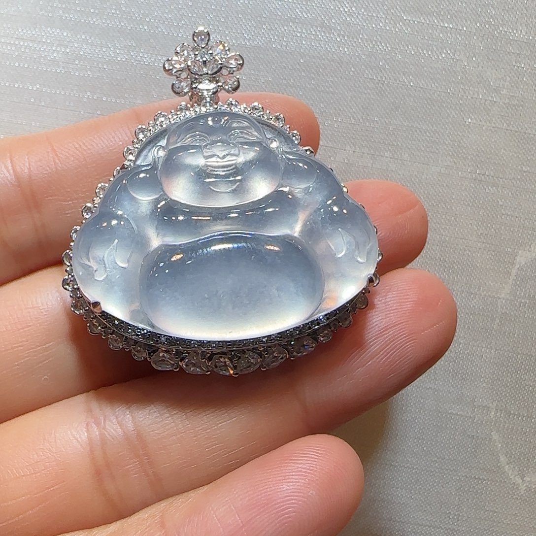 翡翠18K金镶嵌颈饰佛