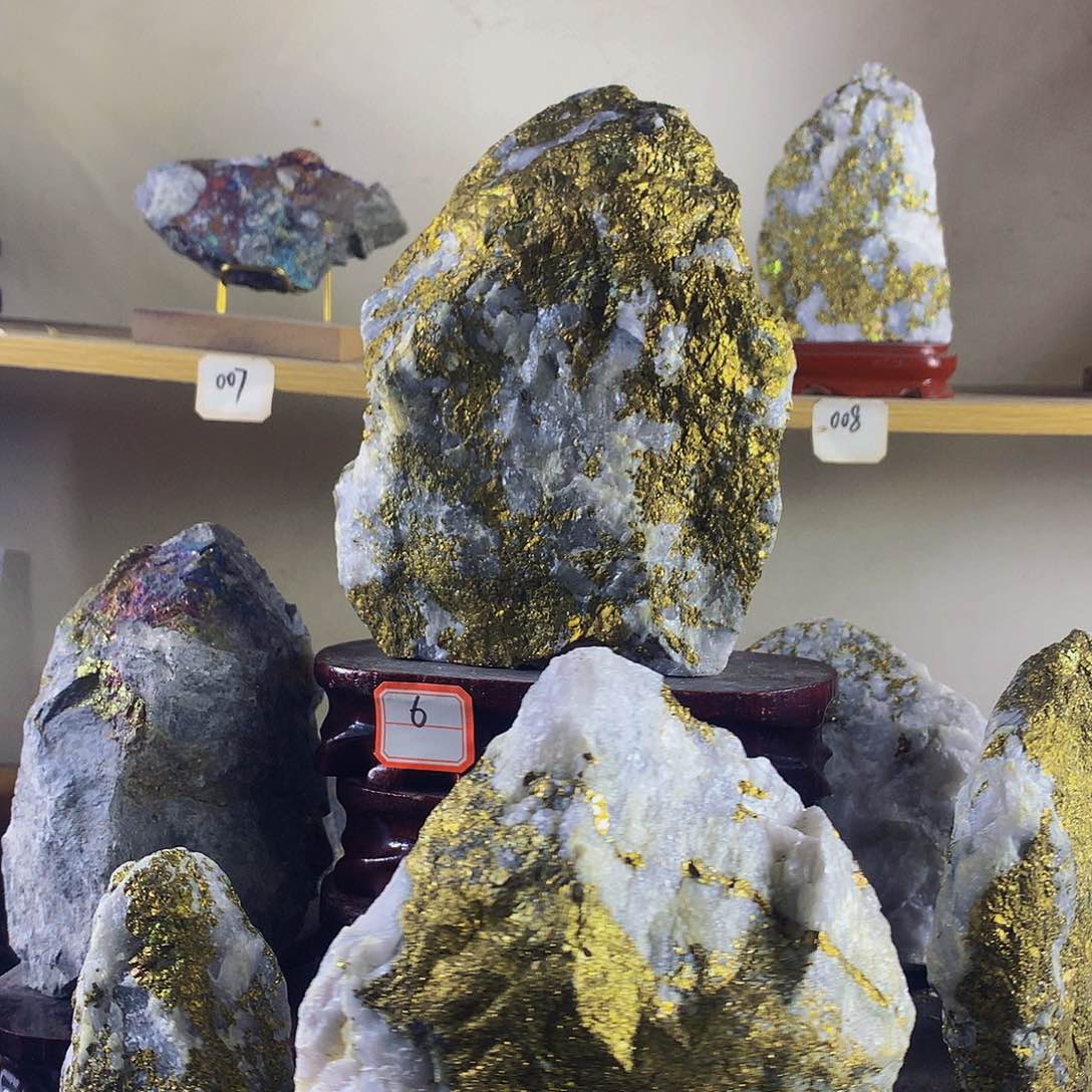 石材6号原矿石带底座