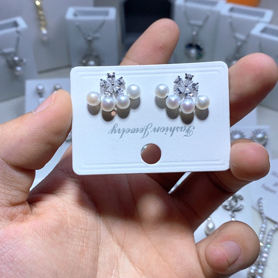 未镶嵌耳饰淡水珍珠