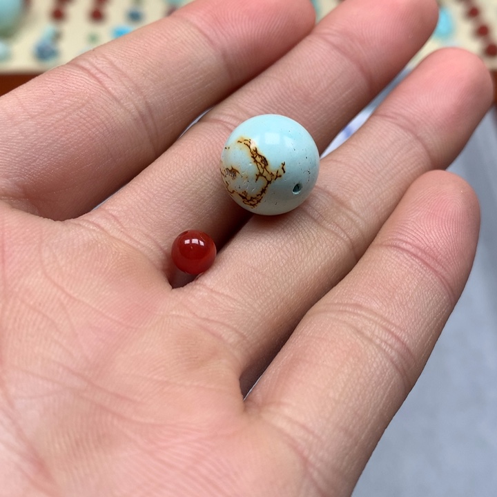 南红玛瑙配饰未镶嵌